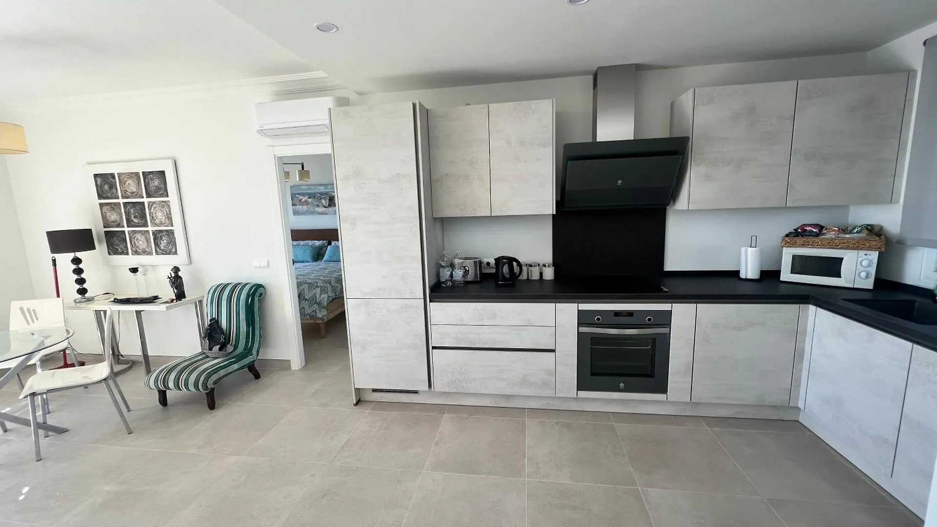 Estepona Beach Front Apartment With Stunning Sea Views 0*,  Espagne